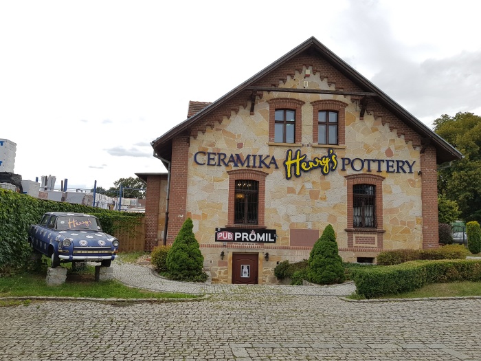 Exterior view of the Polish Pottery Store